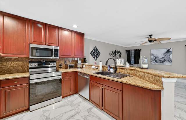 3370 Turtle Cove, West Palm Beach, FL 33411