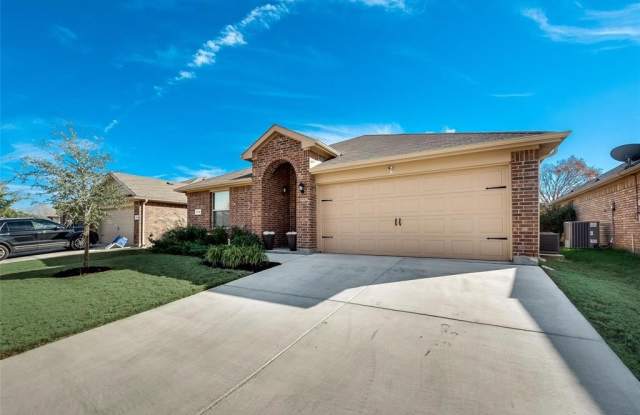 649 Clearbrook Street