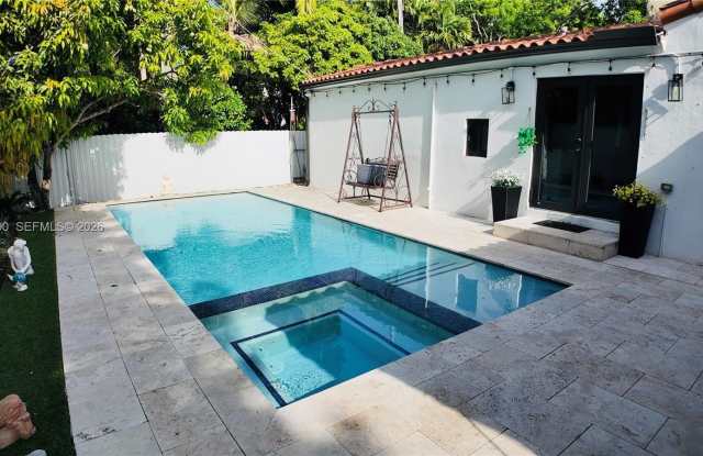 9021 N Miami Ave