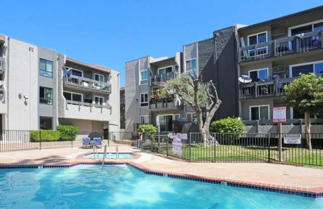 Photo of Valley Collection on 9010 Tobias