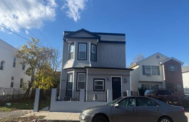 Photo of 663 S 15Th St