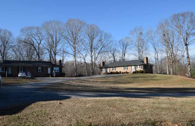 Photo of 611 Borders Road