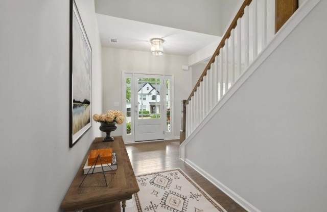 6215 Vista Crossing Way