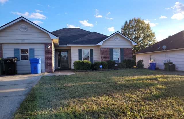 Photo of 4 bedroom 2 bath