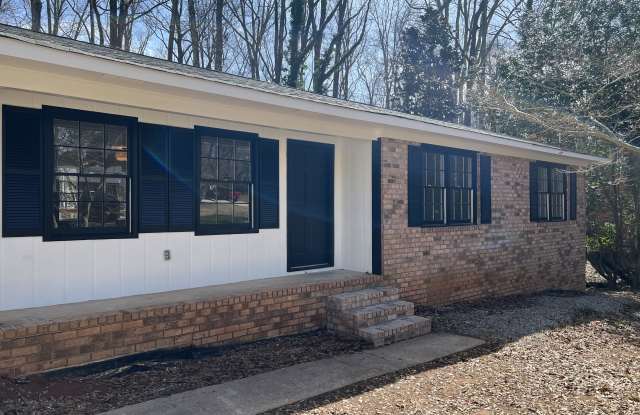 Photo of 1051 Crooked Creek Road