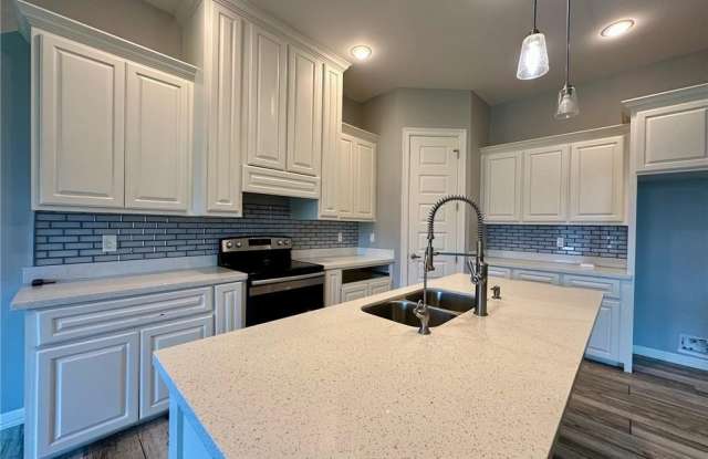 5016 Kendlewood Avenue