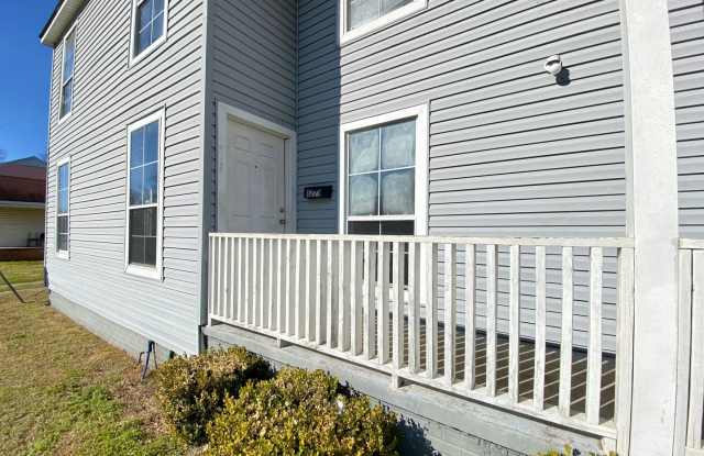 1271 Estelle St.