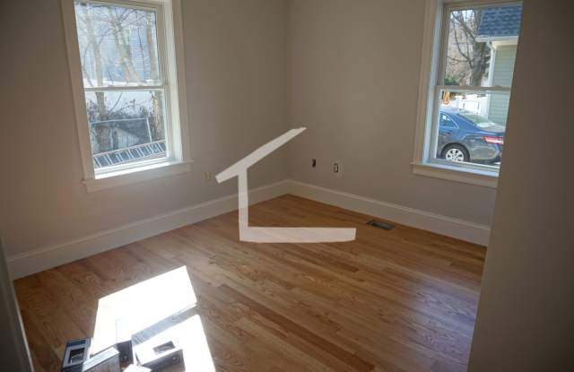 Charming 5 Bedroom-No Broker Fee