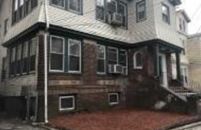 274 Wainwright St