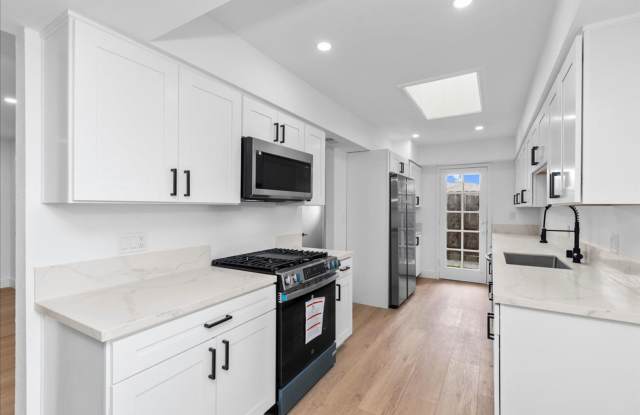 Photo of 6910 Eberhart Street