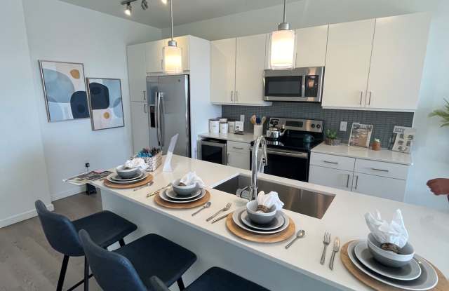 Photo of 2810 South Colorado Boulevard