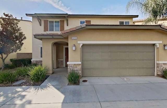 34186 Shasta Dr Lake Elsinore, CA 92532-Beautiful Canyon Hills Community