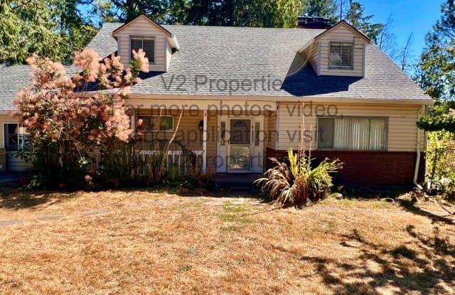 3124 SE 131st Ave - 3124 Southeast 131st Avenue, Portland, OR 97236