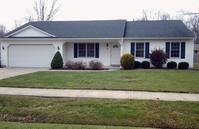 742 Maplewood Ave - 742 Maplewood Ave, Sheffield Lake, OH 44054