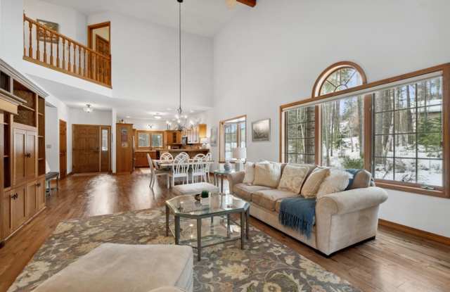 Photo of 3 bedroom, 2.5 bath townhome, close to Whitefish Lake State Park and the Golf Course