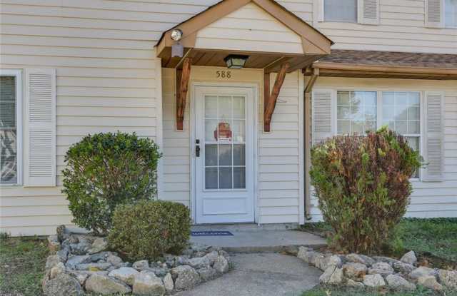 588 Davis Street