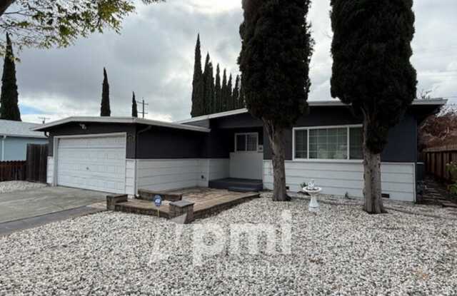 1825 San Jose Street