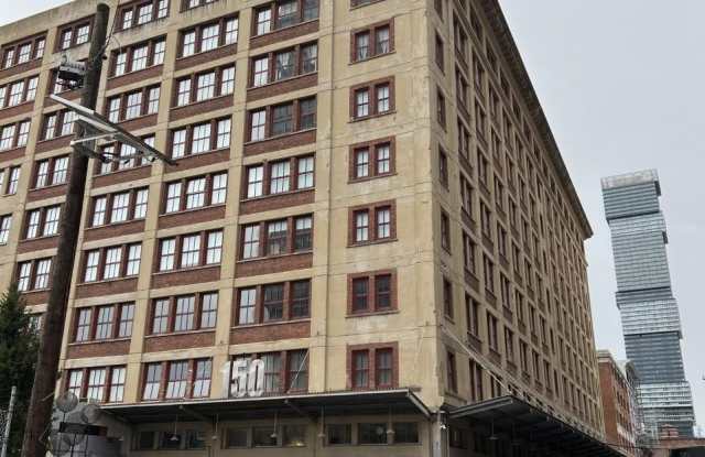 150 BAY ST