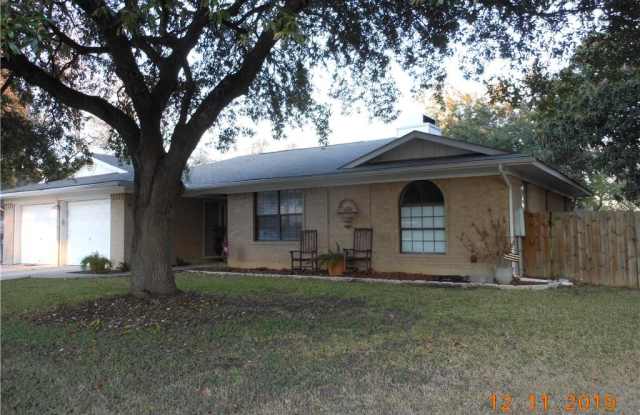 112 Greta Street - 112 Greta Street, Guadalupe County, TX 78130