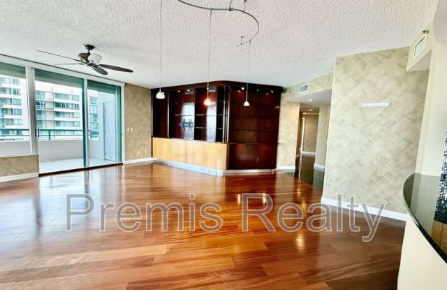 1540 Gulf Blvd #1601