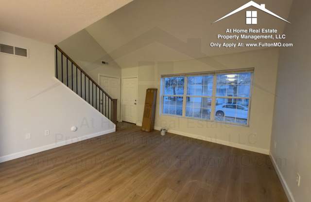 1011-1013 Greystone Court