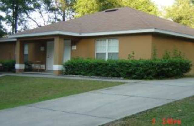 Photo of 2719 NE 22 CT