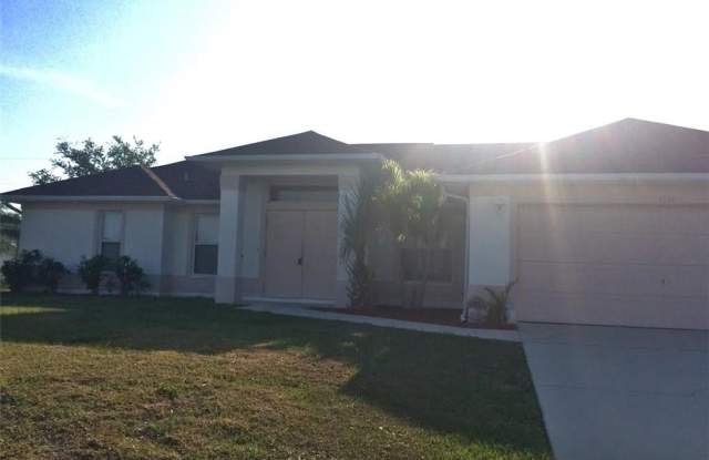 Photo of 1031 Northeast 7th Place