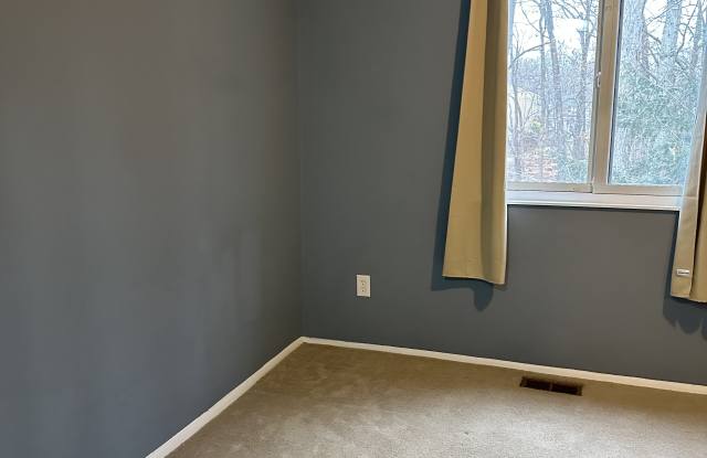 8018 Grandview Court