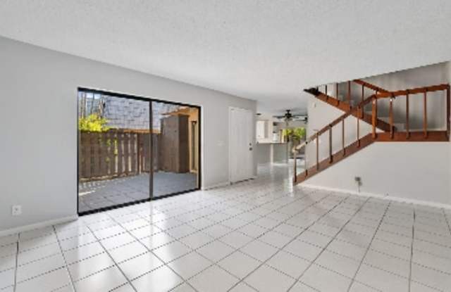 6103 Waterview Cir