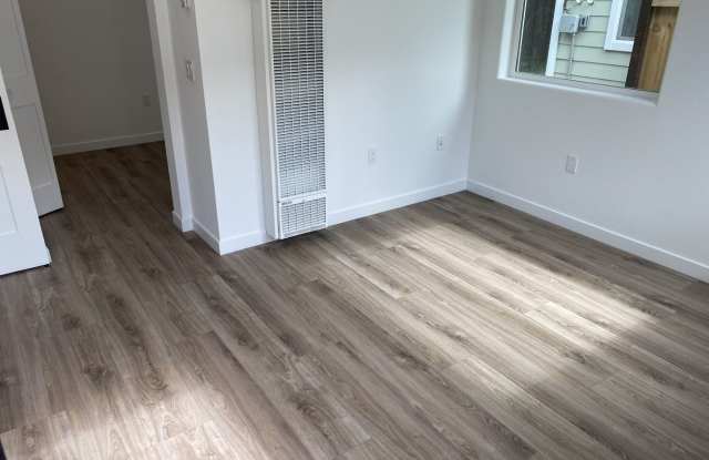 Newer 1 Bedroom, 1 Bathroom, 400 Square Foot ADU