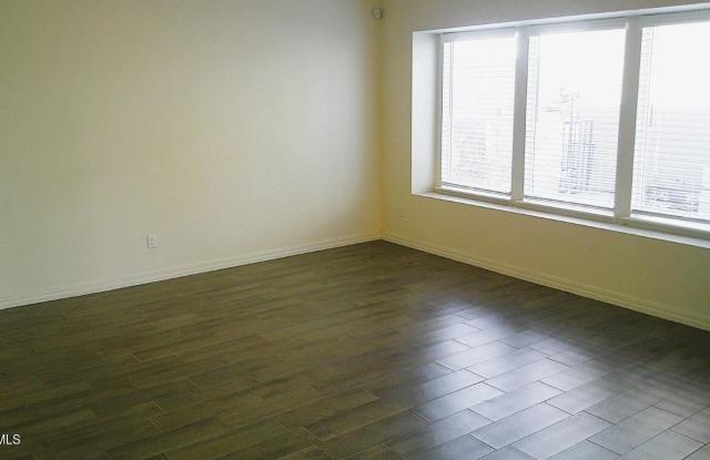 653 Paseo Dulce Avenue