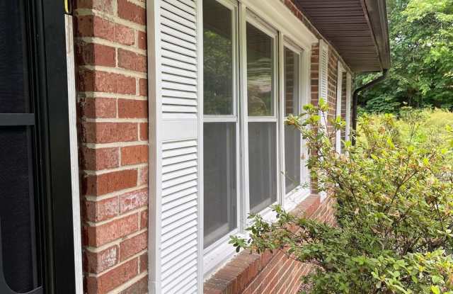 6740 SOLOMONS ISLAND ROAD N