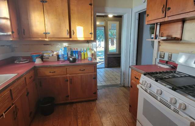 1301 13th Street, Parkersburg, WV 26101