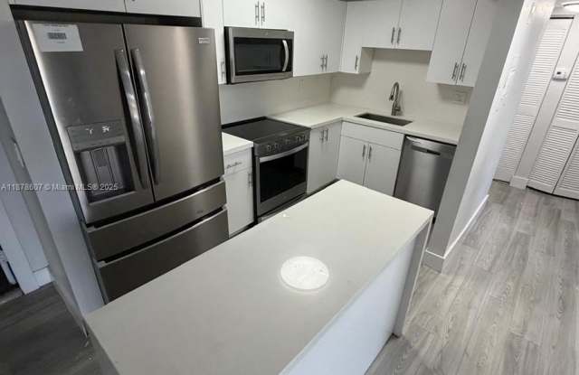 Photo of 3720 N Pine Island Rd