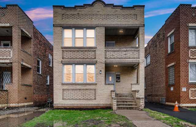Charming / Totally Remodeled Apartment!