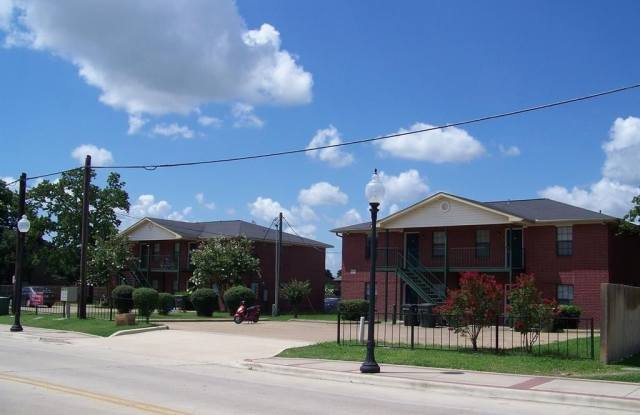 4100 College Main Street - 4100 College Main Street, Bryan, TX 77801