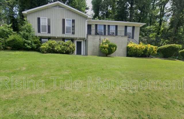 401 Lance Ln