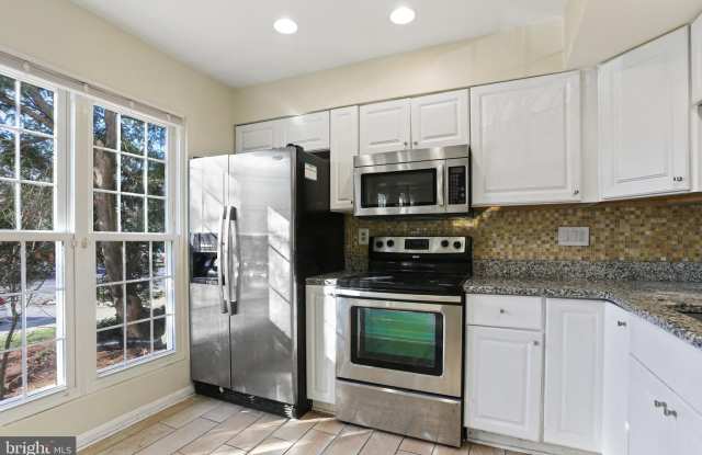 9658 STIRLING BRIDGE Drive