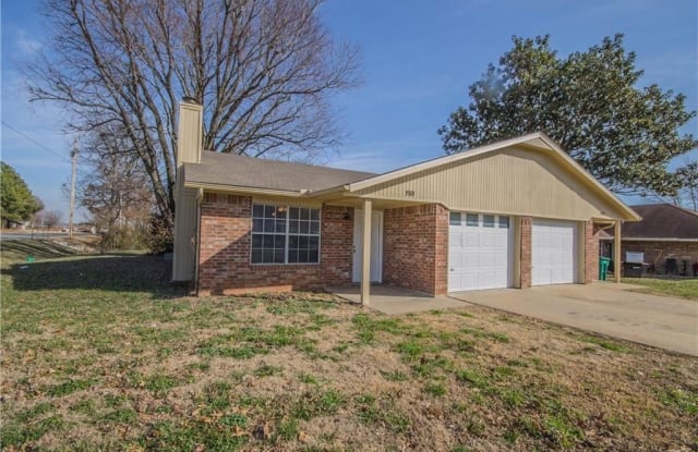 1901  S 18Th  ST - 1901 South 18th Street, Rogers, AR 72758