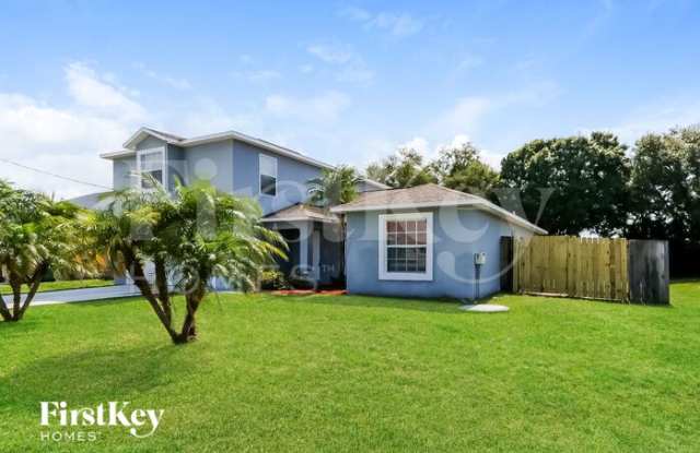 3562 Southwest Carmody Street