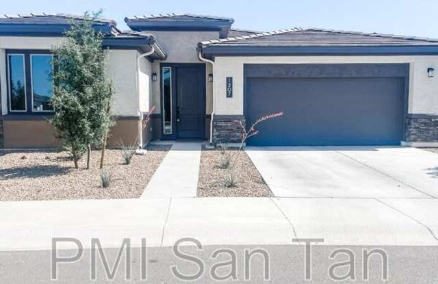 1207 Via Del Oro