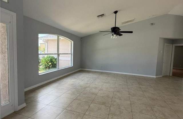 1923 NE 20th Terrace