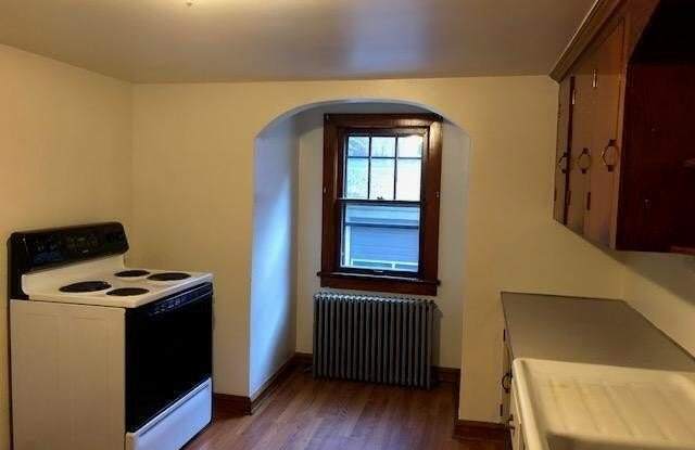 113 Barry Lane unit: Apt. 1