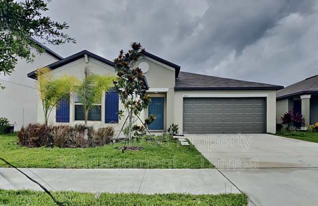 7054 King Creek Dr