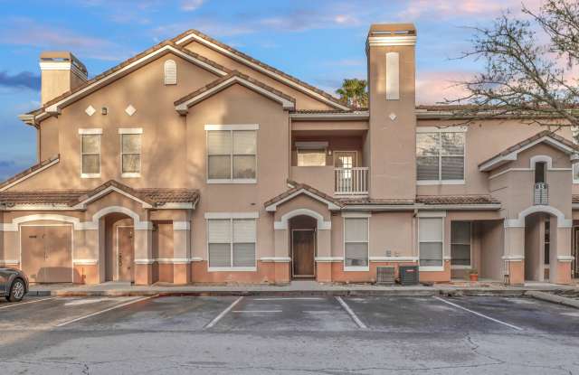 Second Story 1 bedroom 1 bath New Tampa condo located in The Villas Condominiums.
