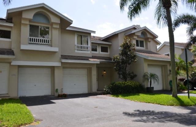 2190 Discovery Cir W - 2190 Discovery Circle West, Deerfield Beach, FL 33442