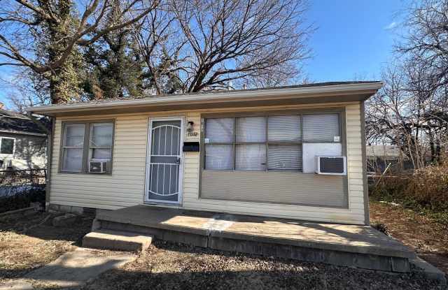 $699 - 2 bed 1 bath - Single Family Home