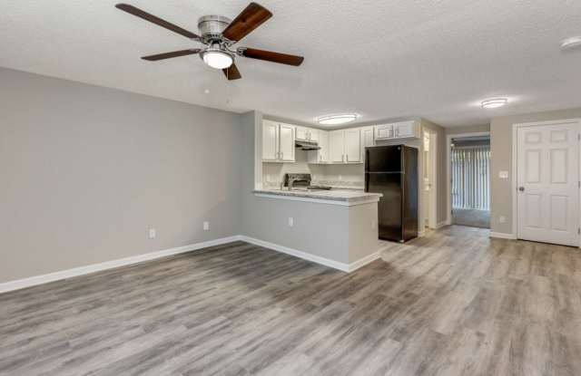 4806 Kingsbury