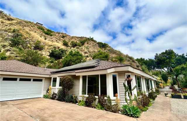 7737 E Santiago Canyon Road