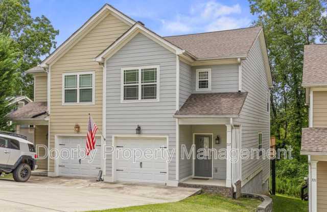 721 Ladd Ave